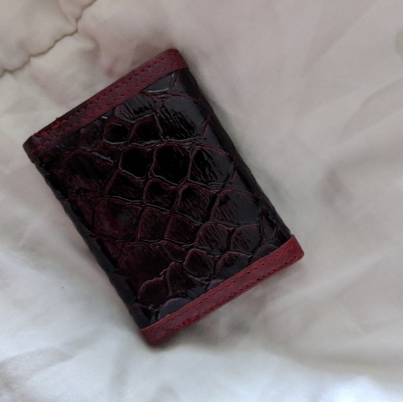 Mini Maroon Wallet - Picture 6 of 7
